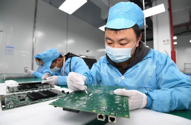 貴陽南明區(qū) 發(fā)展智能制造，賦能智慧生活的集成電路新篇章