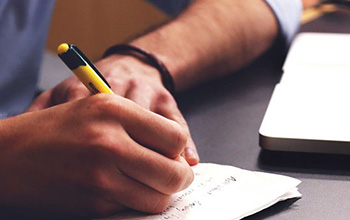 “情緒病”蔓延不休 “情緒假”何時